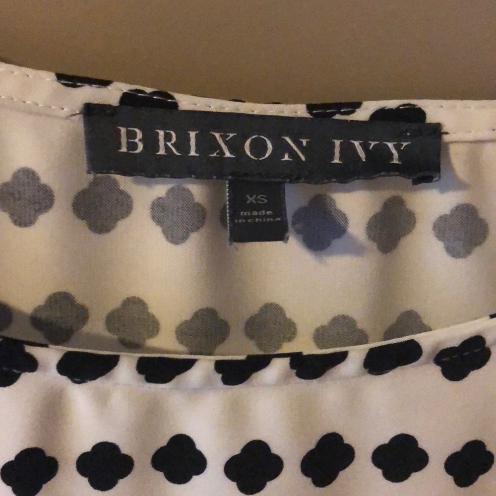 White And Black Patterned Blouse - image 2